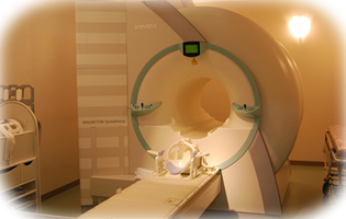 MRI（磁気共鳴画像装置）